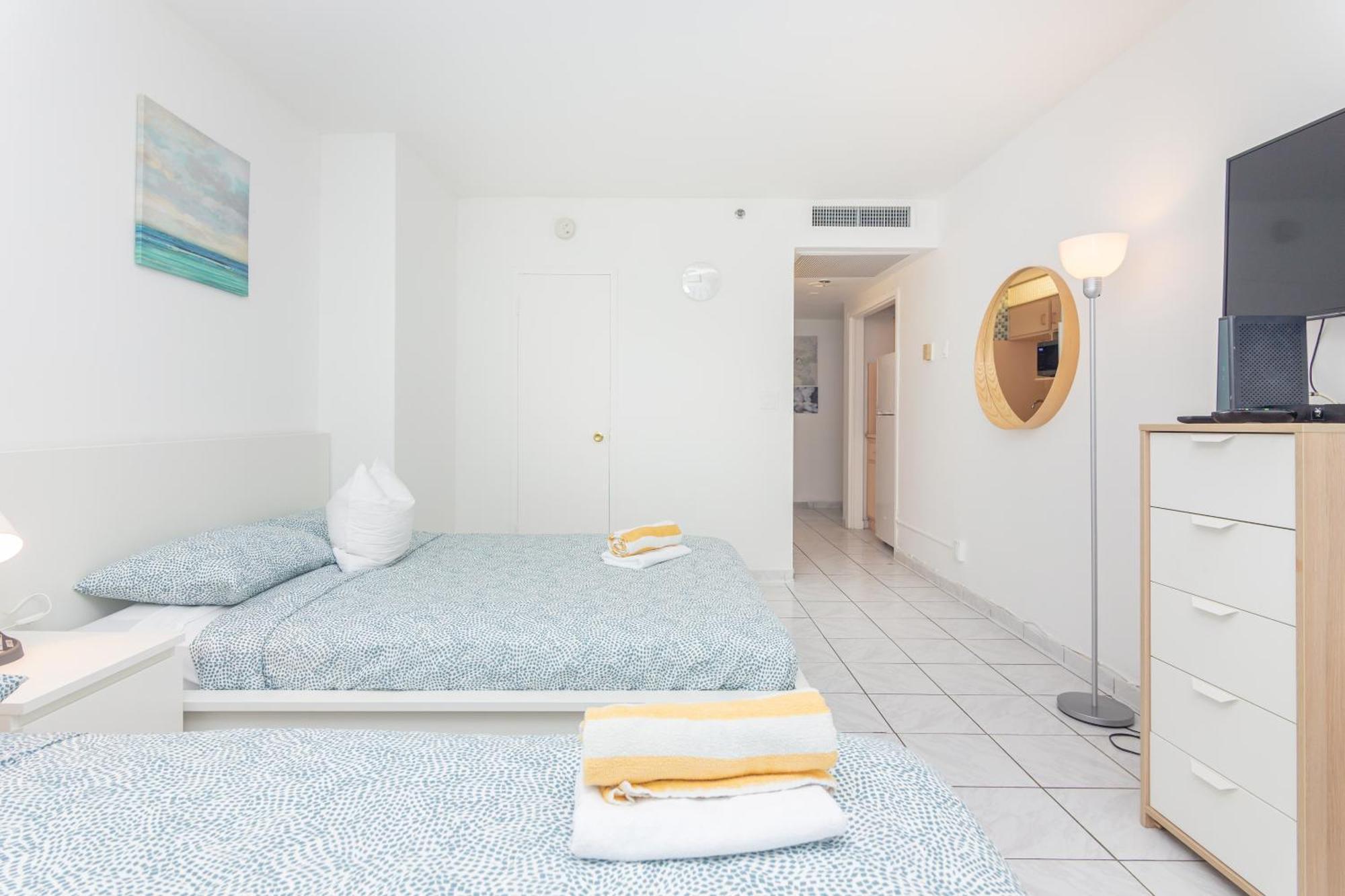 Girasole Apartments Miami Beach Room photo