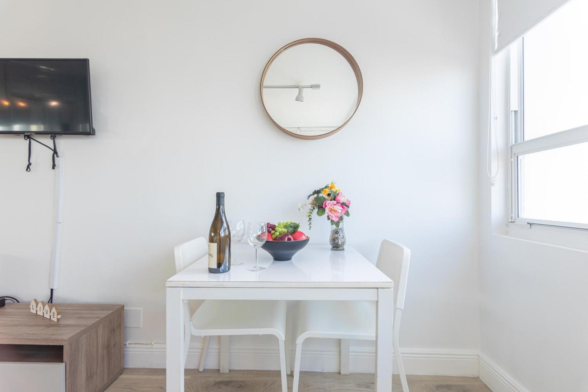 Girasole Apartments Miami Beach Room photo